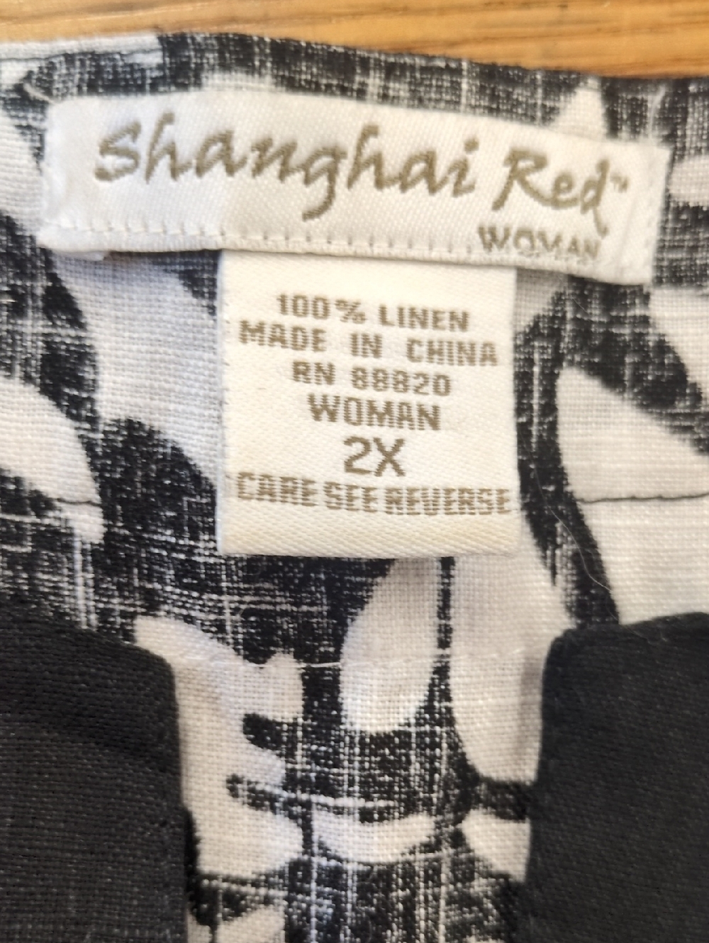 Shanghai Red Woman 100% Linen Black and White Tunic Top Size 2X - Picture 6 of 8